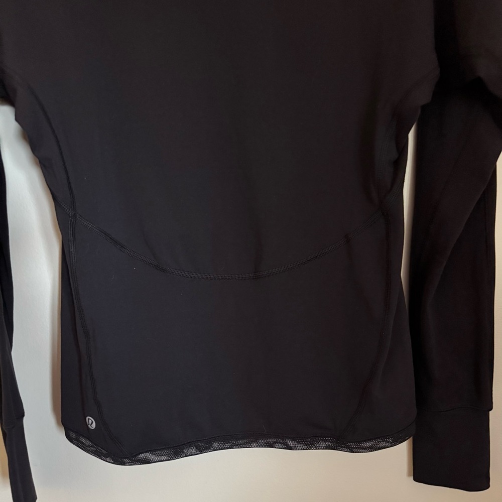 Lululemon Women’s Long Sleeve Top, Size 4 - Picture 4 of 5